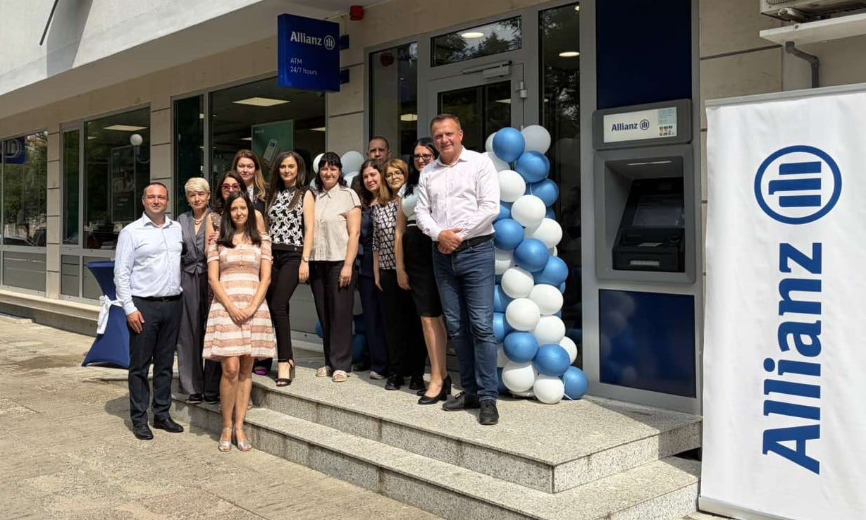 bank-office-colleagues