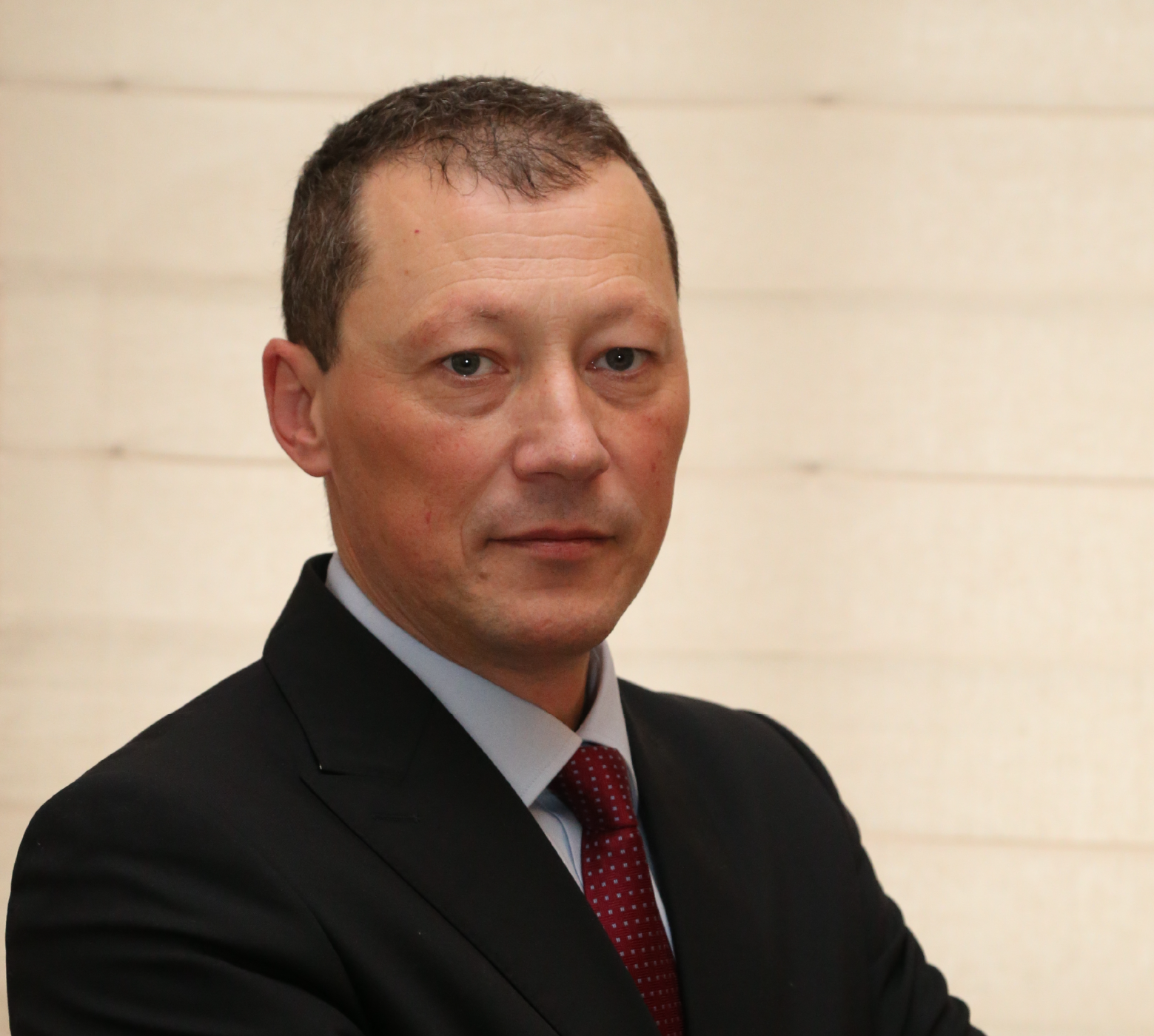 Владислав Русев Русев - зам.председател на Управителния съвет и главен изпълнителен директор на ПОД Алианц България