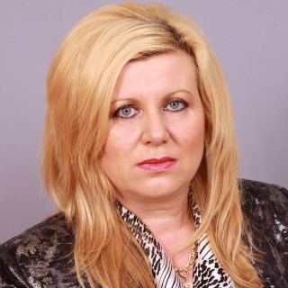 Мара Генова