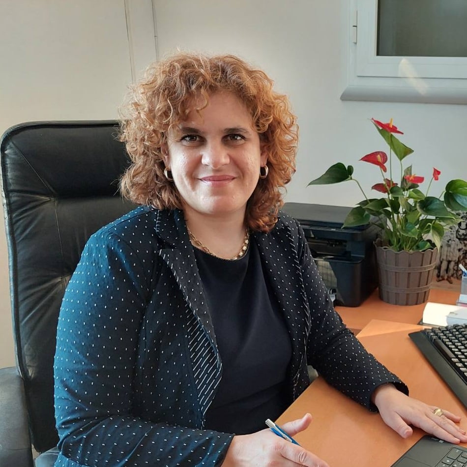 Анна Николова