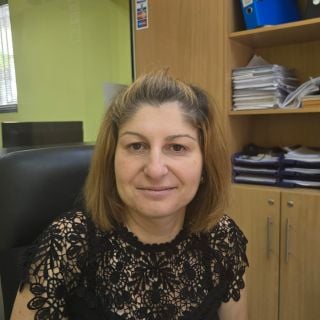 Геновева Николова