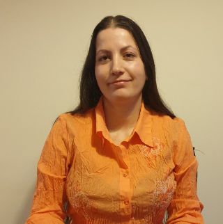 Елена Петрова
