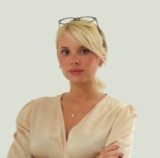 Стефани Иванова